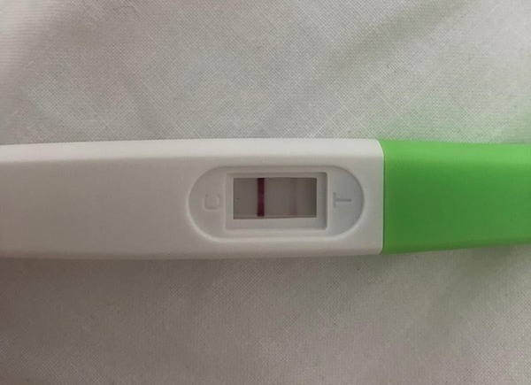 Porque En La Prueba De Embarazo Sale Una Linea Tenue | Actualizado ...