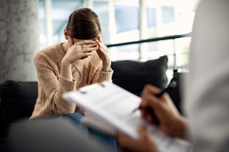 El papel del psicólogo en el bienestar emocional una respuesta profesional a los desafíos modernos
